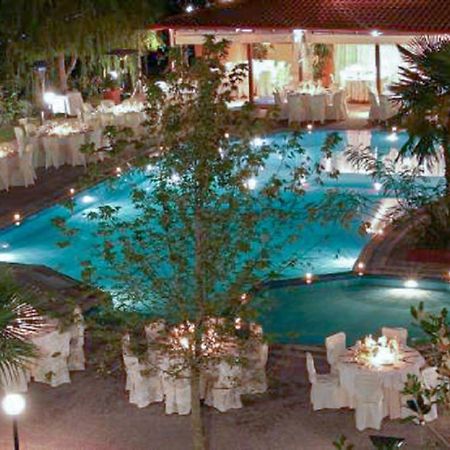 Four Seasons Hotel Trilofo  Екстер'єр фото