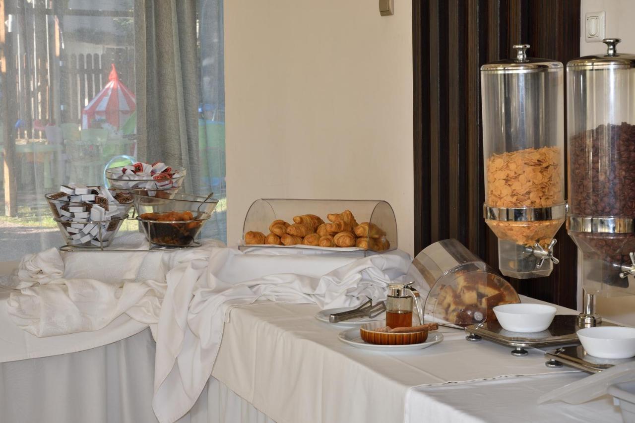 Four Seasons Hotel Trilofo  Екстер'єр фото